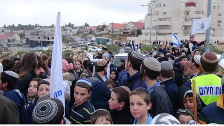 Beit El residents protest