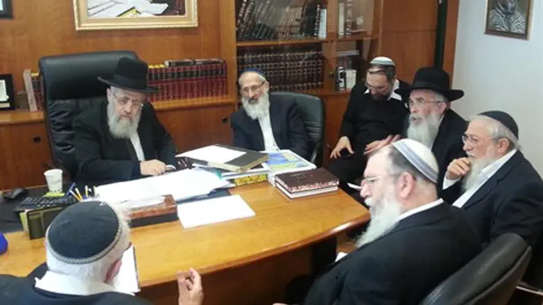 מפגש הרבנים עם הרב יוסף