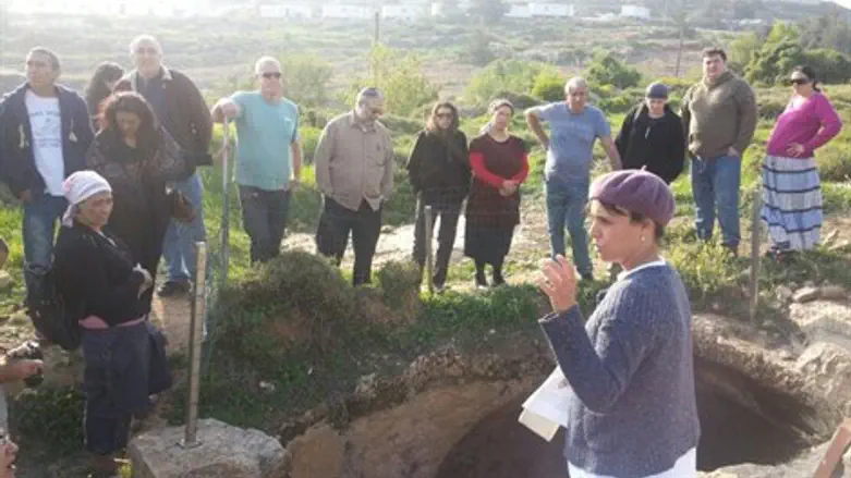מטיילים בבנימין