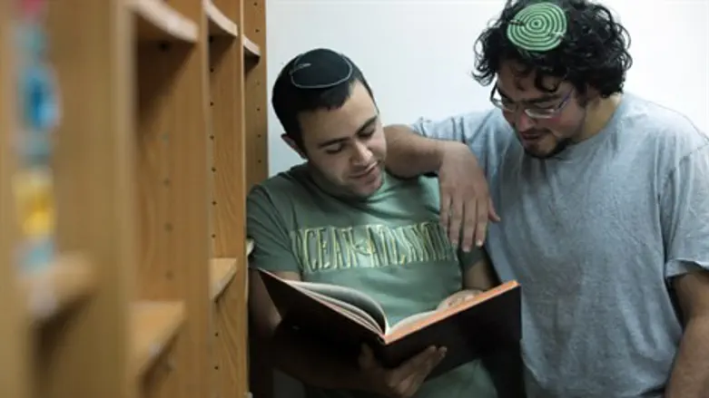 ספרי קודש. אילוסטרציה