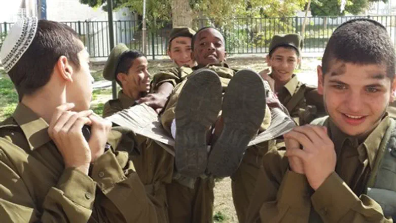 מסע אלונקות