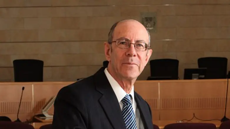 לחזור לגישור. אדלר