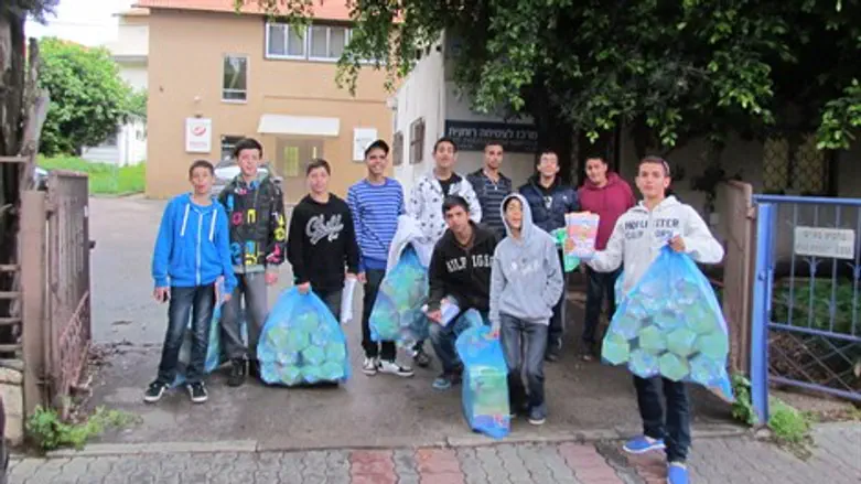 תלמידי התיכון בפעילות עם הגרעין
