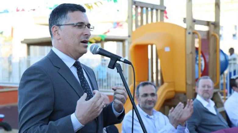 גדעון סער בבית אל