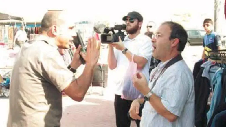 מתעמתים עם המיסיון בשטח