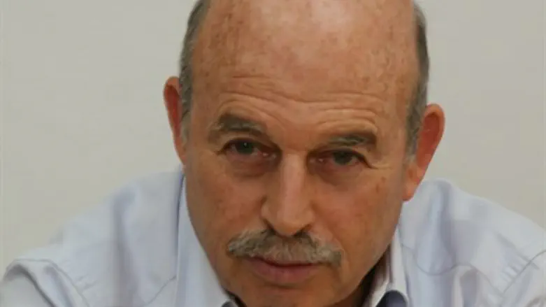 לוחצים עליו. ניסן סלומיאנסקי