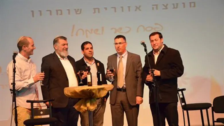 משיקים אמנה