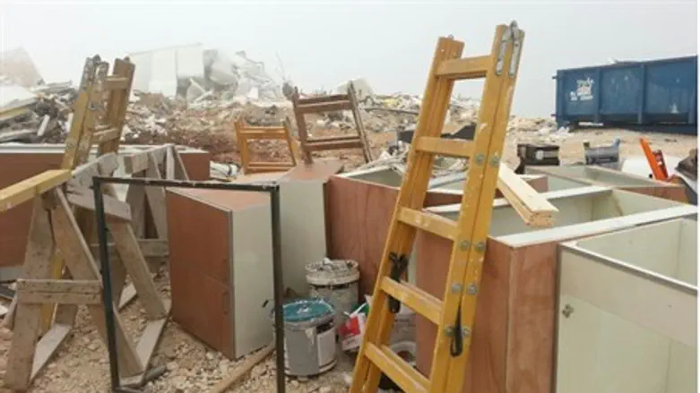 Утро в поселении Ицхар. Иллюстрация