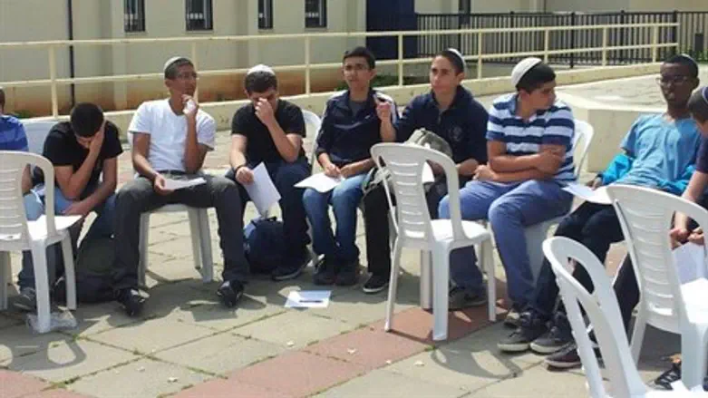 במפגש הראשון