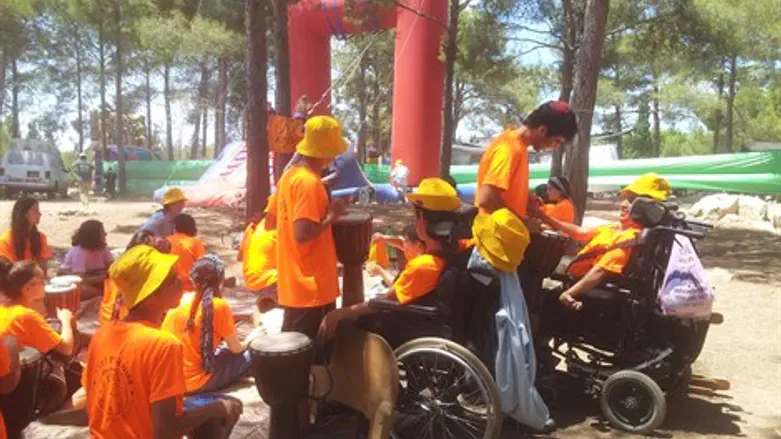 חניכי שבט יובל במחנה. ארכיון