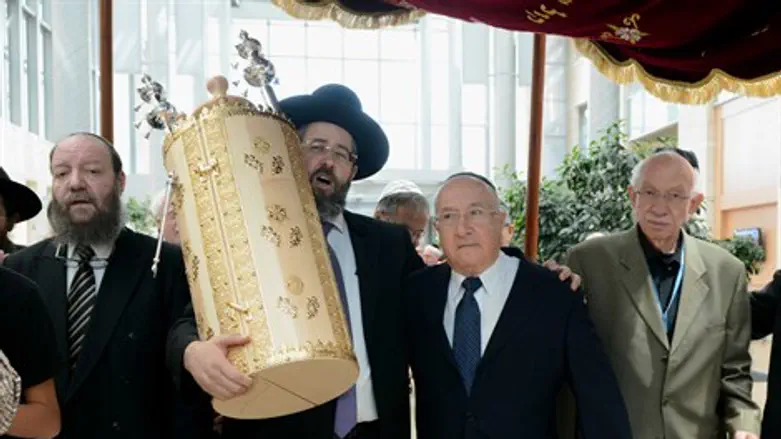 הרב לאו בבית החולים הדסה עין כרם