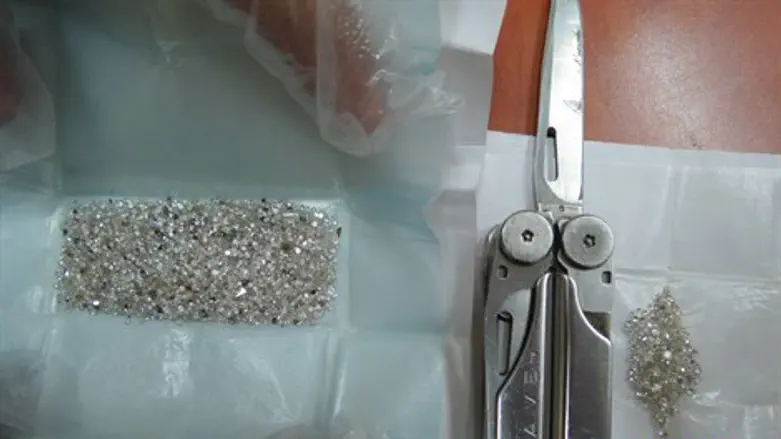 היהלומים המוברחים