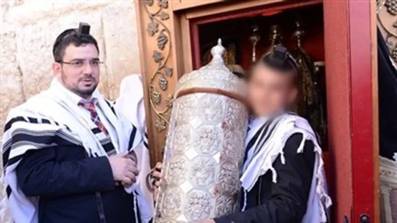 Rescue boy's bar mitzvah at Kotel