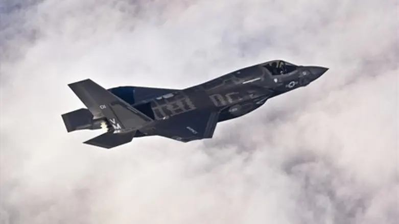 artin F-35B Lightning II joint strike fighter