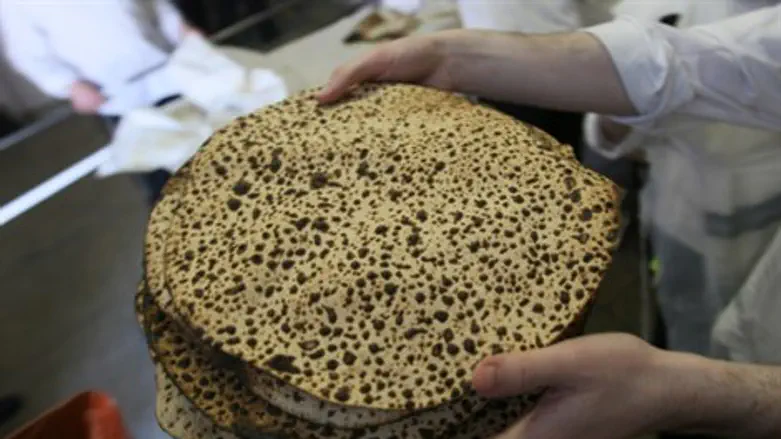 מעלים עלילות באוב