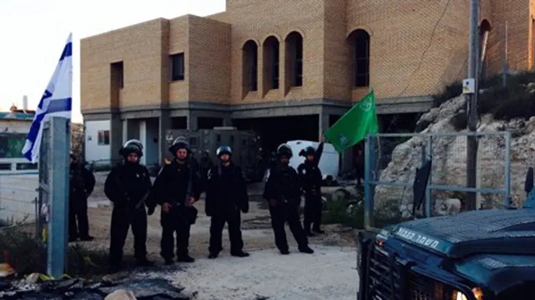 ההשתלטות על הישיבה ביצהר