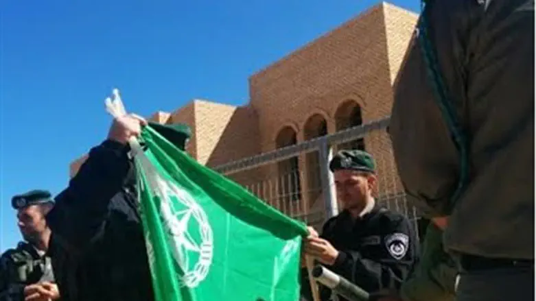 IDF seizes Yitzhar Yeshiva (file)