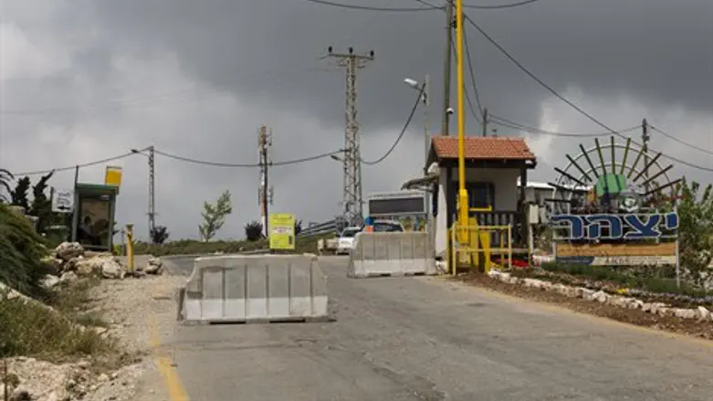 יצהר, השבוע