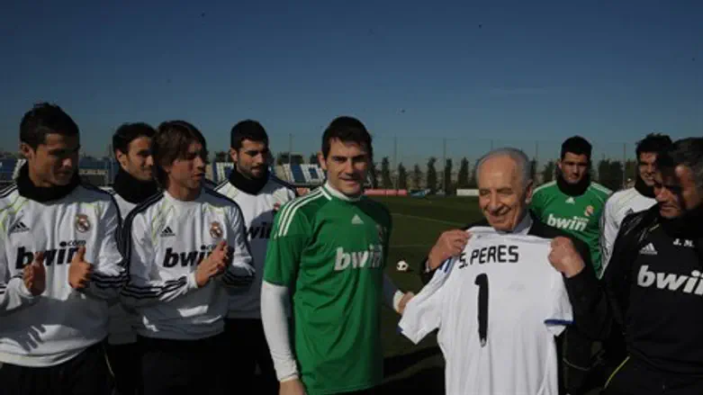 הנשיא עם שחקני ריאל מדריד