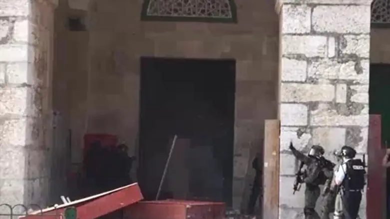 המהומות בהר הבית