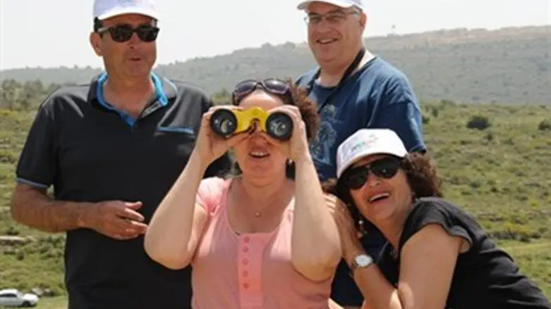 Israelis in Judea and Samaria on Mashkefet to