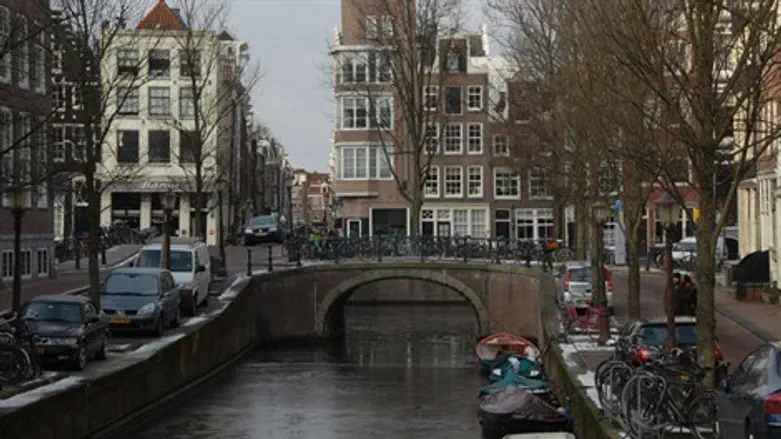 המענה: עלייה. הולנד