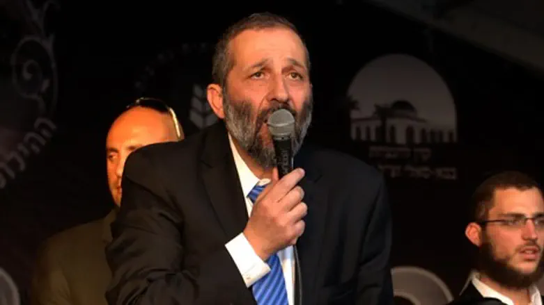 אריה דרעי והרב עמאר