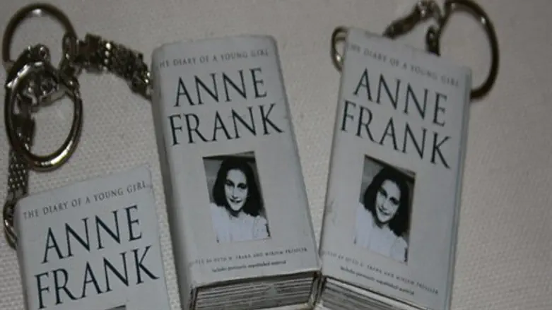 דור לדור יספר