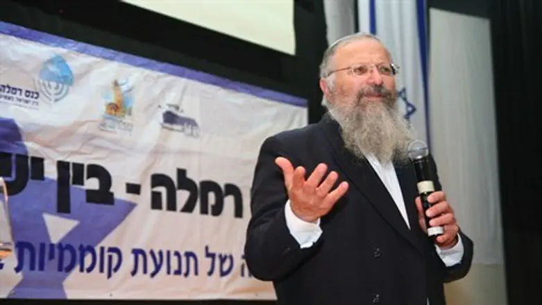 אלעזר שטרן