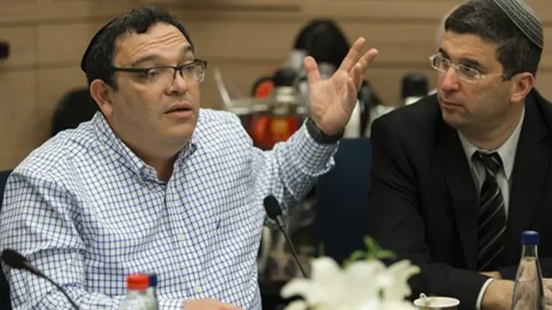 השר וסגנו. מקצצים? ומה עם ההבטחות?