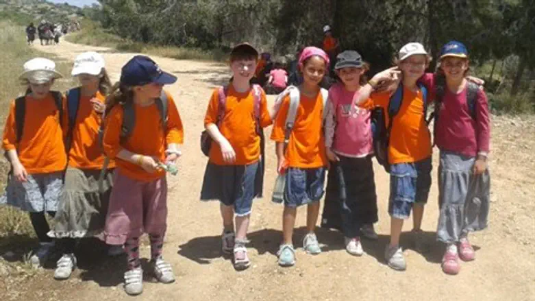 חניכות במסע