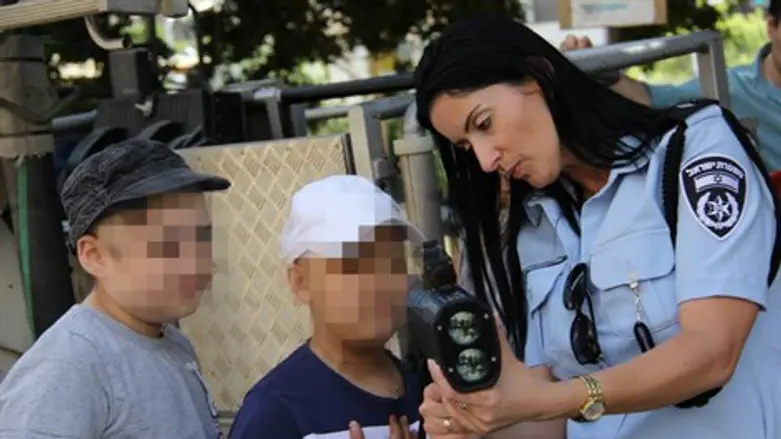 הילדים בתחנת כפר סבא