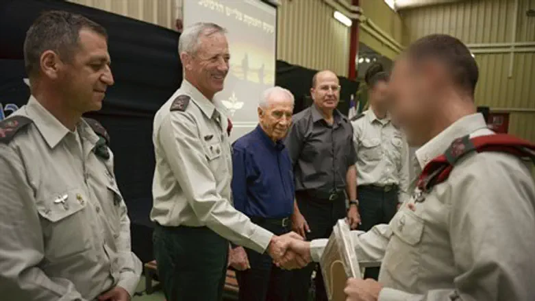 הענקת הצל"ש לסיירת מטכ"ל