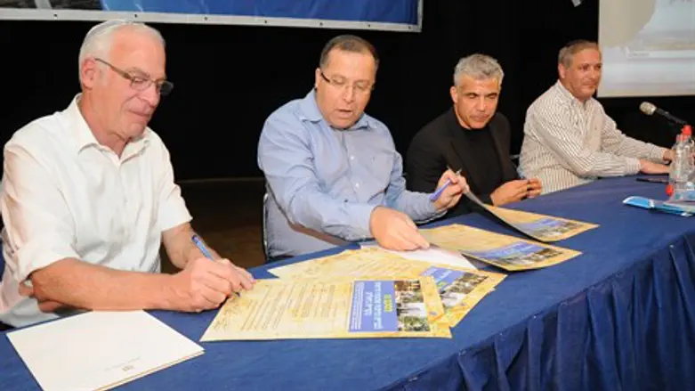 חתימת הסכם גג נוסף בקריית ביאליק