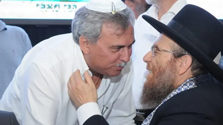 הרב יצחק ברדא עם נחום ביתן