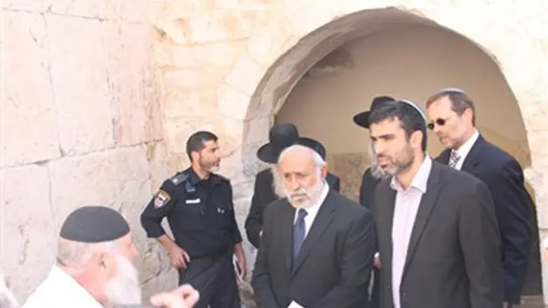 R to L: MKs Feiglin, Chetboun, Ze'ev.