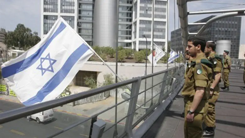 חיילים מבסיס הקריה