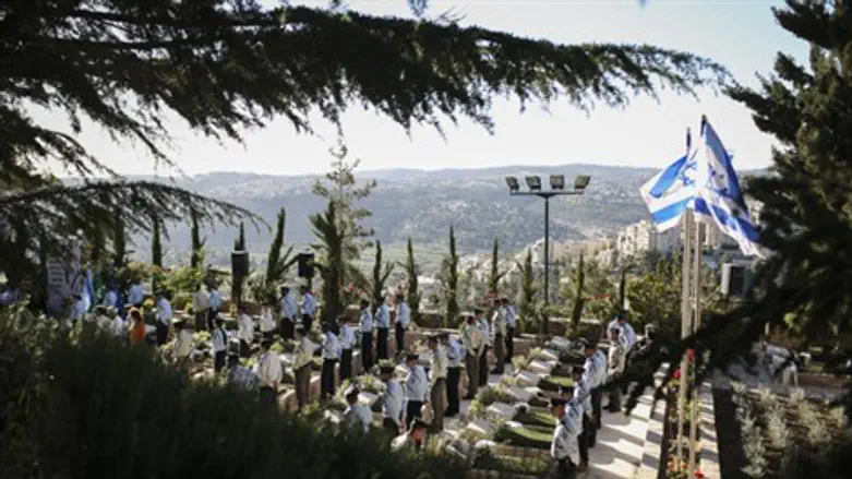 במותם ציוו לנו את החיים