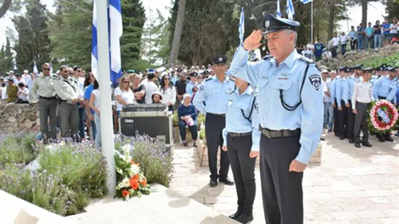 המפכ"ל דנינו בהר הרצל. 