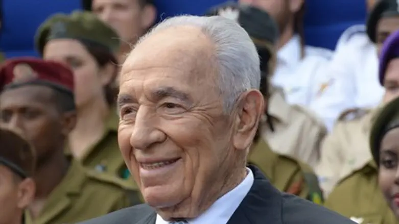 Шимон Перес