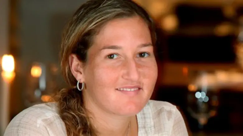 שחר פאר. הדליקה את המשואה