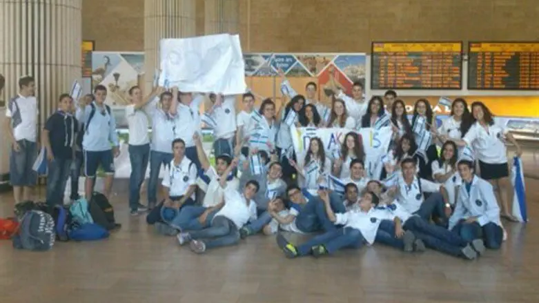 מקבלים את העולים