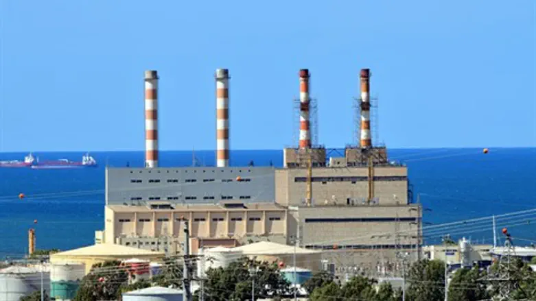 תחנת הכוח בחיפה. ארכיון