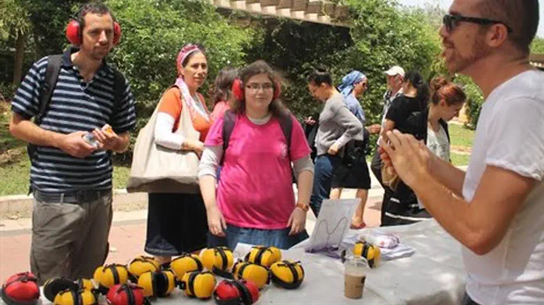 חיבור הסטודנטים לאנשים עם מוגבלויות