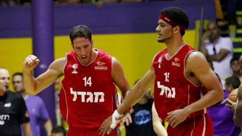 גרין ודאנקן. שוב בלטו