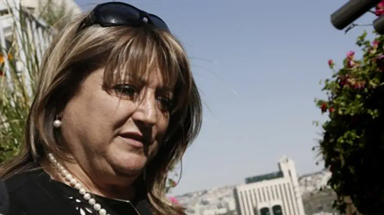 העידה שעו"ד מסר מודע לחלקו בשחיתות. שולה זקן