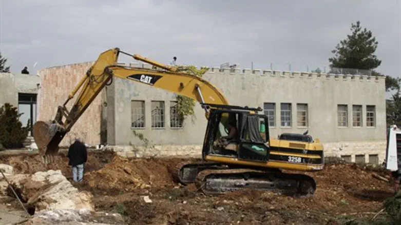 מרכז המבקרים הנבנה