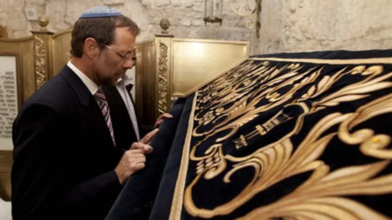 Moshe Feiglin at King David's Tomb