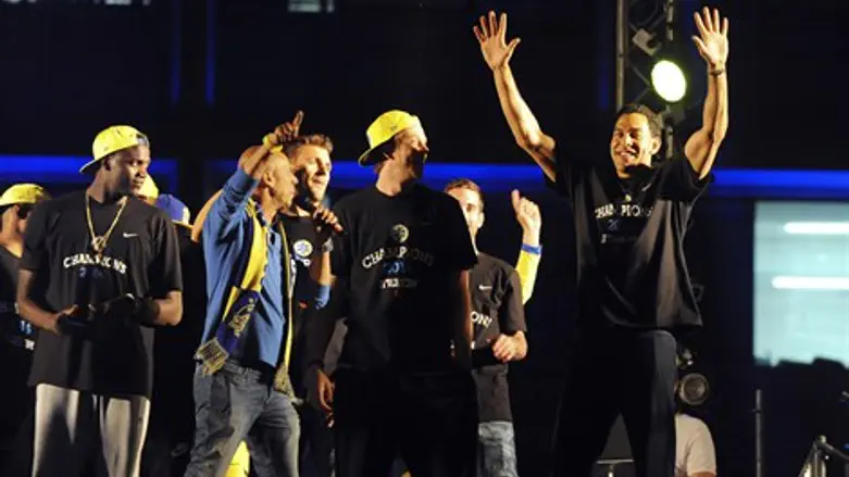 לא מנצחים אותם אז שונאים אותם. מכבי ת"א חוגגת