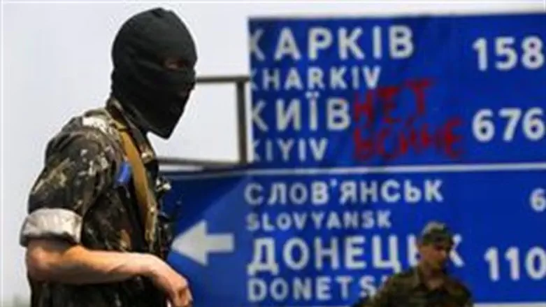 Пророссийские боевики возле Славянска